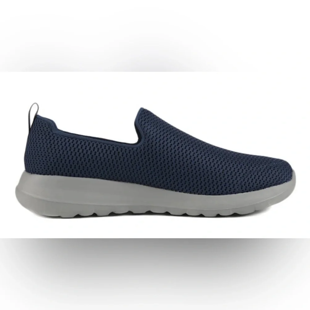 New SkechersGo Walk Max Low Navy Men’s Size: 10.5